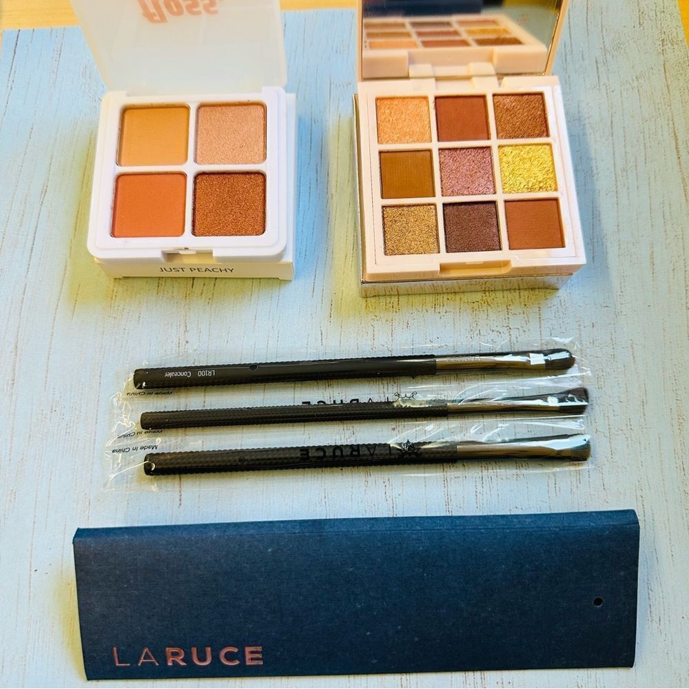 Ciate Eyeshadow Lot Brushes‎ 2 Palettes